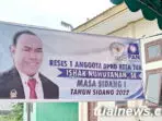 spanduk Reses Anggota DPRD Kota Tual, Ishak Nuhuyanan, dipasang warga Desa Fiditan