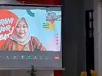 Kasatgas KPK bidang Kampanye dan sosialisasi pada penyampaian materi secara zoom meeting kepada peserta APIP 11 kab / kota Maluku di Kota Tual, kamis 16 November 2022