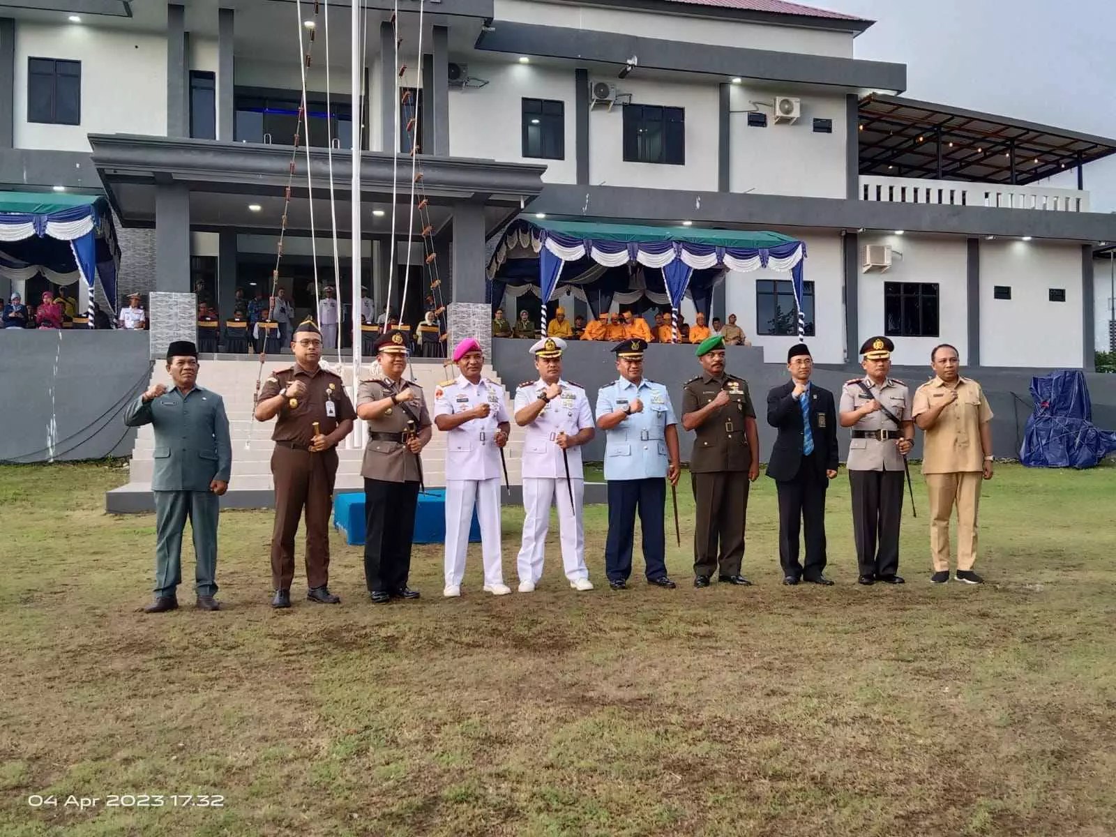 Danlantamal IX Ambon Hadir Di Tual Serah Terima Jabatan Danlanal ...